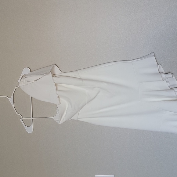 NWOT SELFIE LESLIE TIFFANY ONE-SHOULDER BOW DRESS, WHITE, SIZE XL - Picture 3 of 8